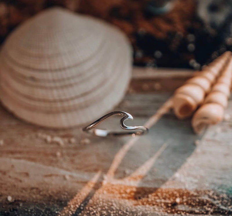 Classic Wave Ring